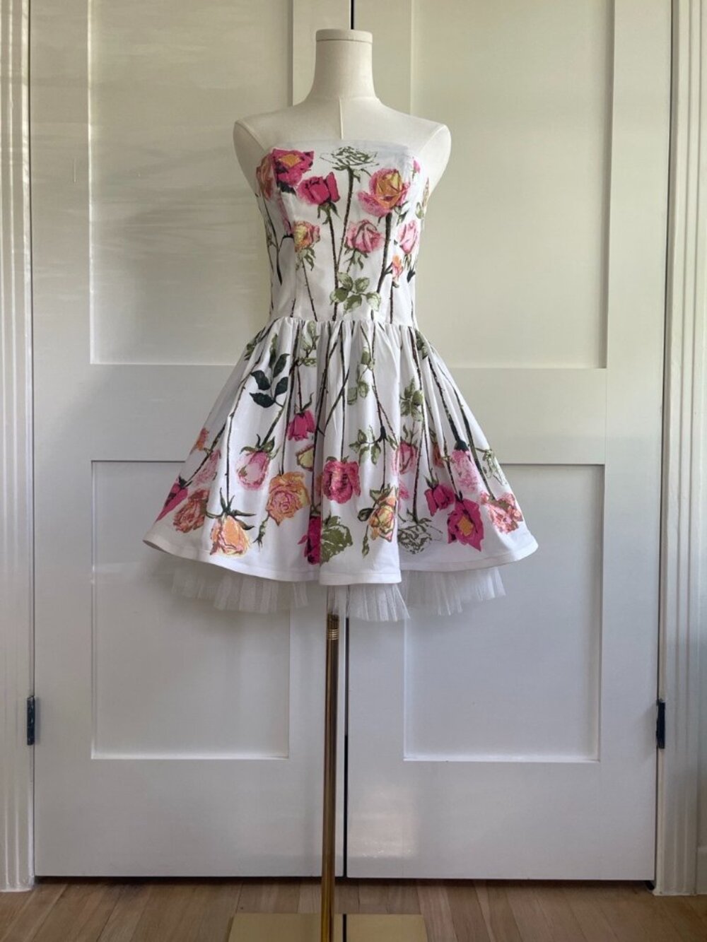 Betsey Johnson Size 4 Strapless Floral Fit & Flair Dress Tulle Pockets